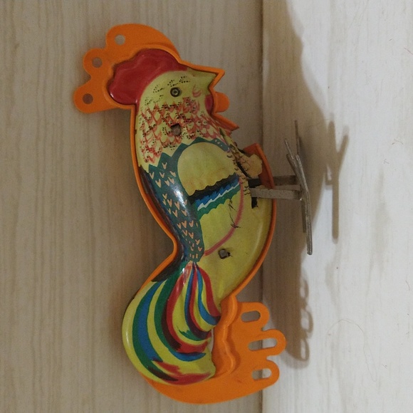 Vintage Rooster Tin Windup Toy (Missing Key) - Picture 2 of 3